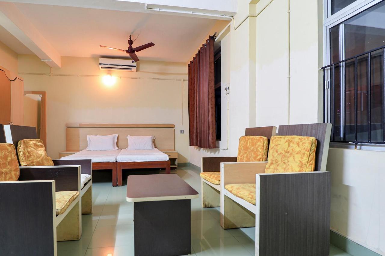 สปอต ออน 60610 มาลาพร ทัวริสต์โฮม Hotel Kannur ภายนอก รูปภาพ