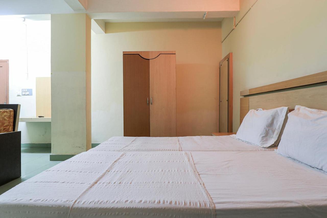 สปอต ออน 60610 มาลาพร ทัวริสต์โฮม Hotel Kannur ภายนอก รูปภาพ
