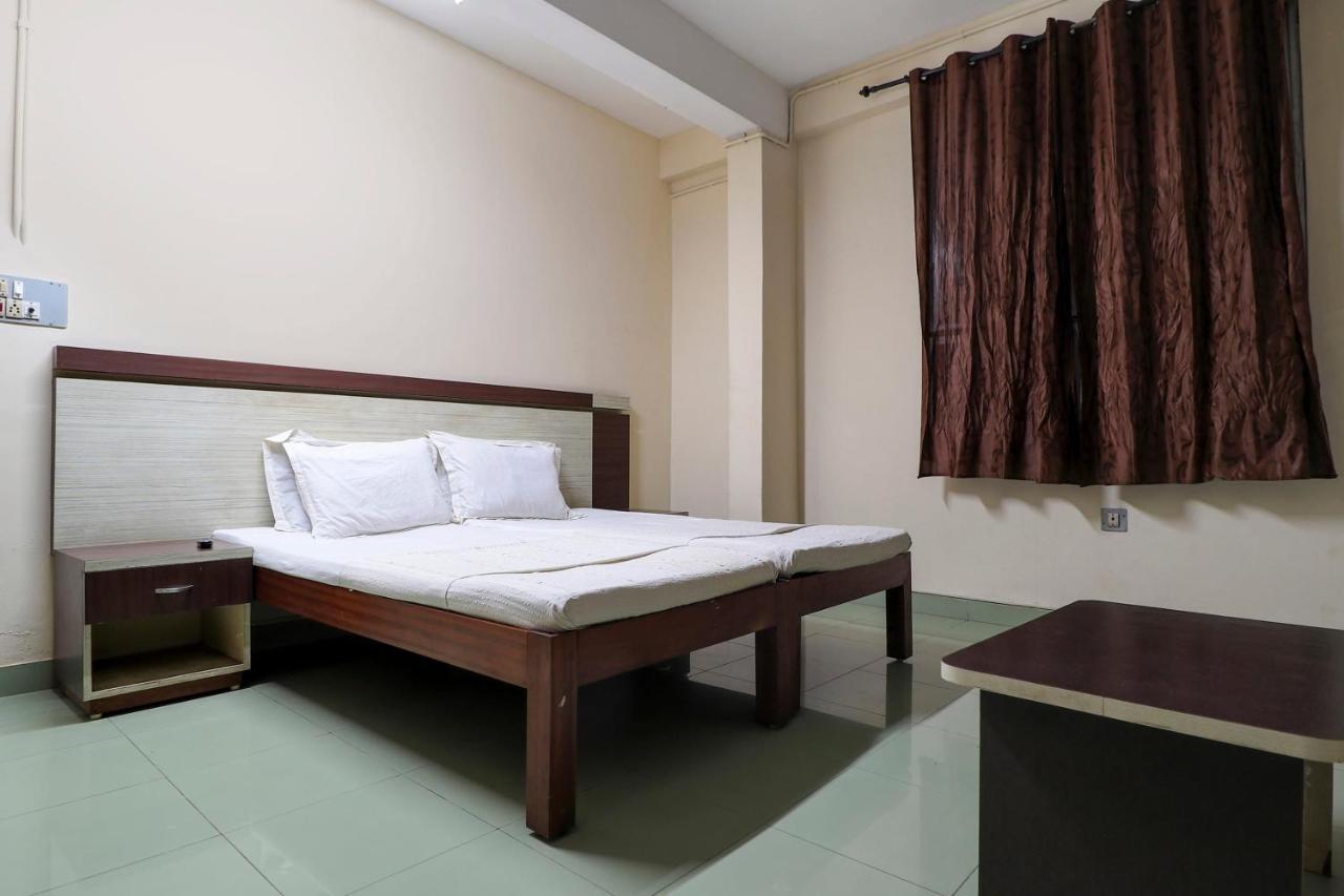 สปอต ออน 60610 มาลาพร ทัวริสต์โฮม Hotel Kannur ภายนอก รูปภาพ